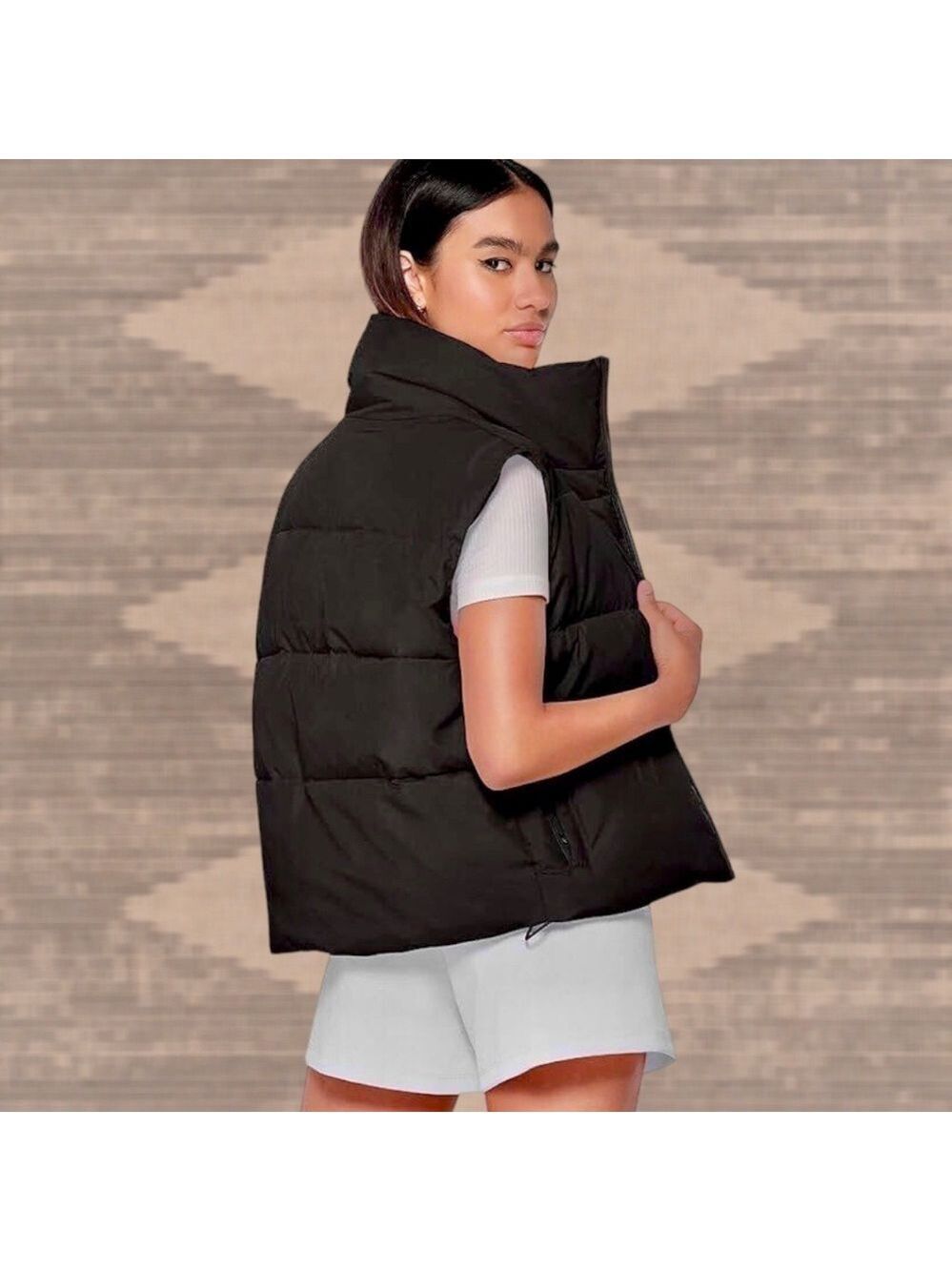 Lightweight Cropped Sleeveless Puffer Vest in Black/Md-NWT - Picture 3 of 15